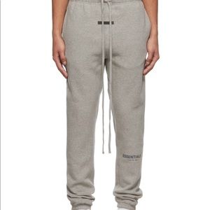 NWT UNISEX Fear of God Essentials joggers pants Heather Oatmeal Dark Grey MEDIUM